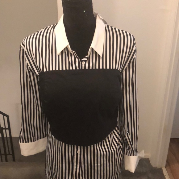 COPY - Black and white strip blouse. - Picture 2 of 7
